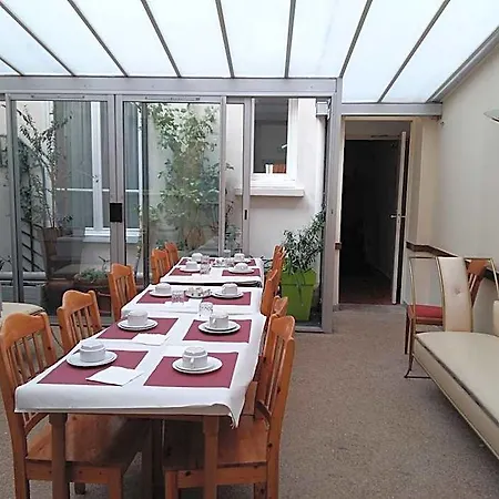 Hotel Roi Rene 2*