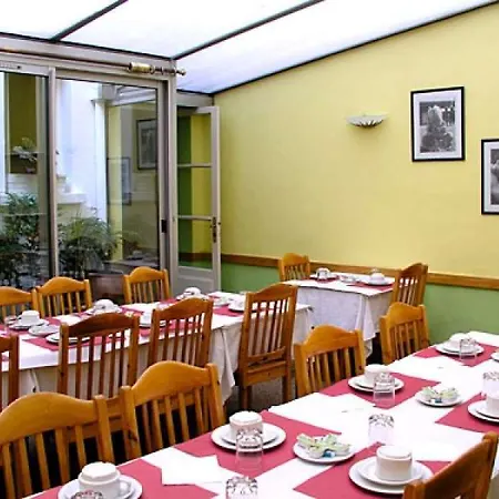 Roi René Hotel Paris